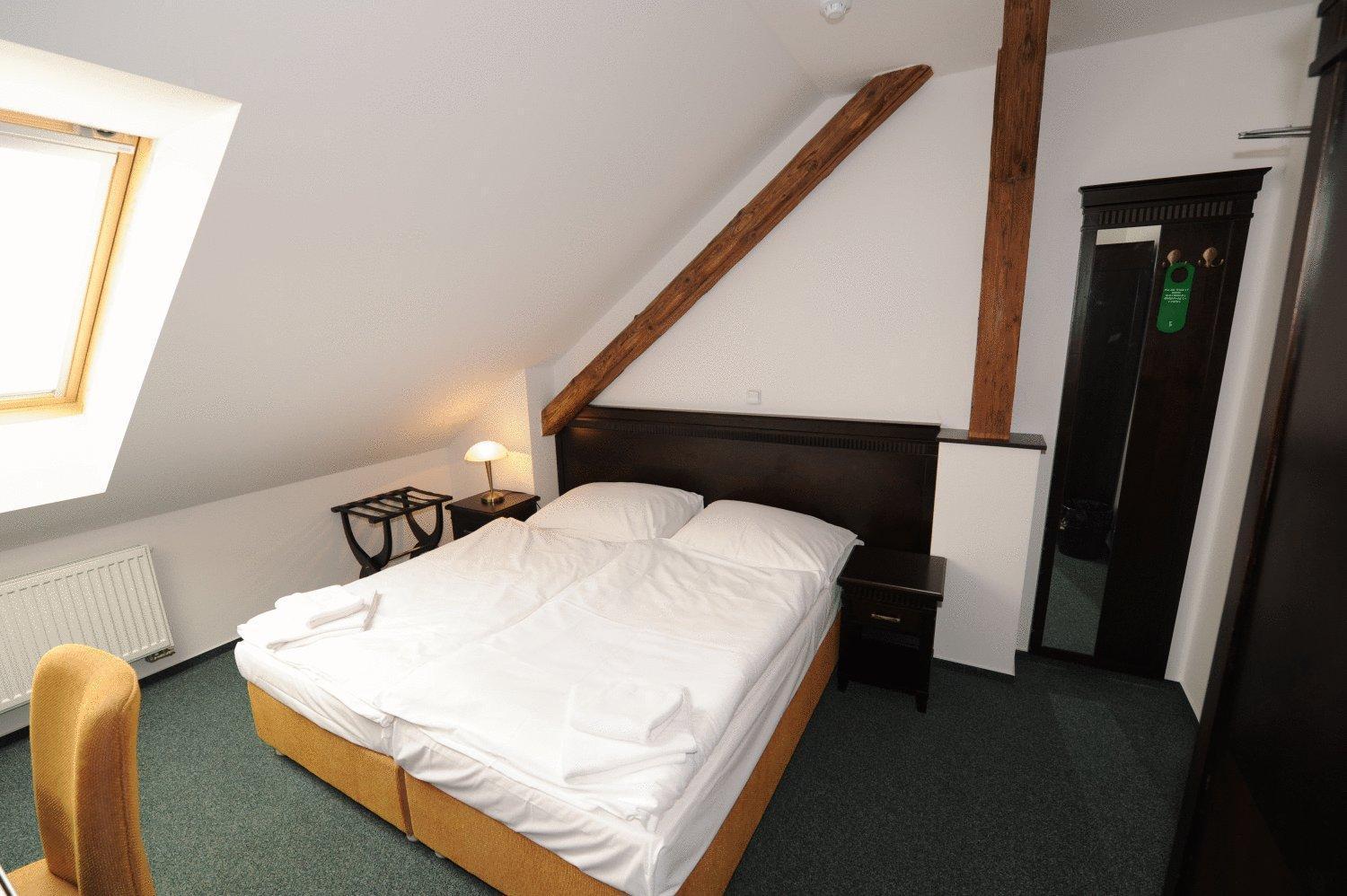 Hotel U Zeleneho Stromu Nepomuk Bagian luar foto