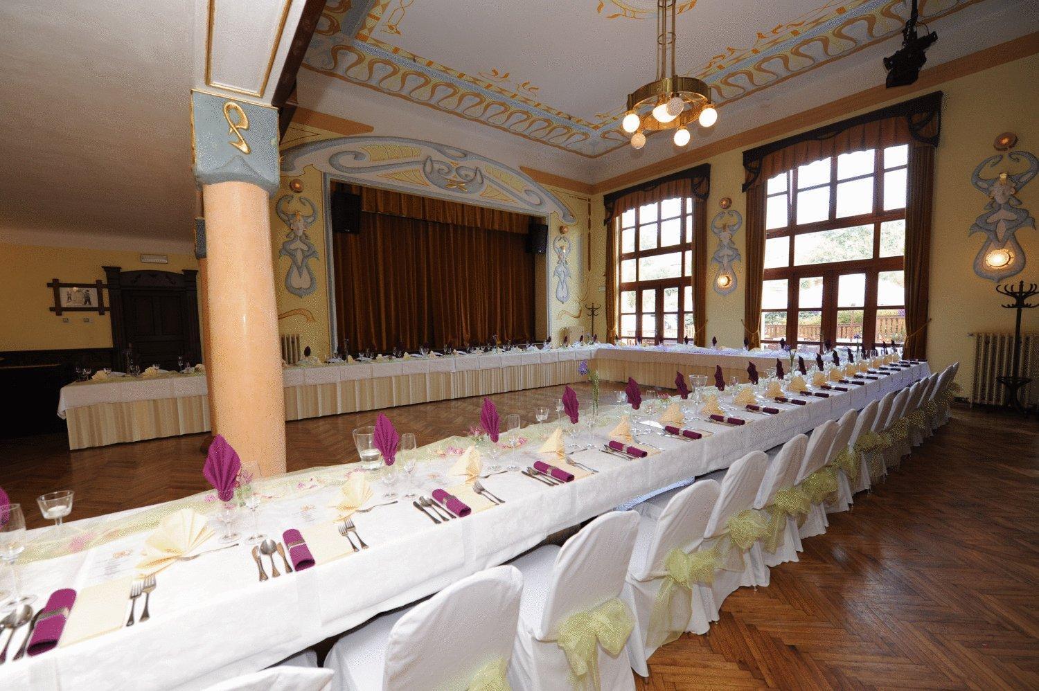 Hotel U Zeleneho Stromu Nepomuk Bagian luar foto